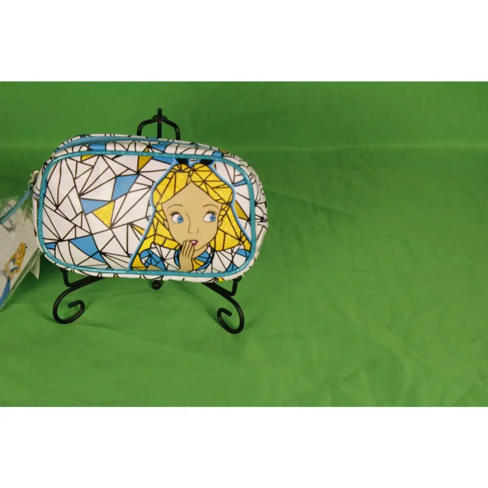 Loungefly Heart Logo Alice in Wonderland Makeup Pouch – Rare – NWT w/ Defects